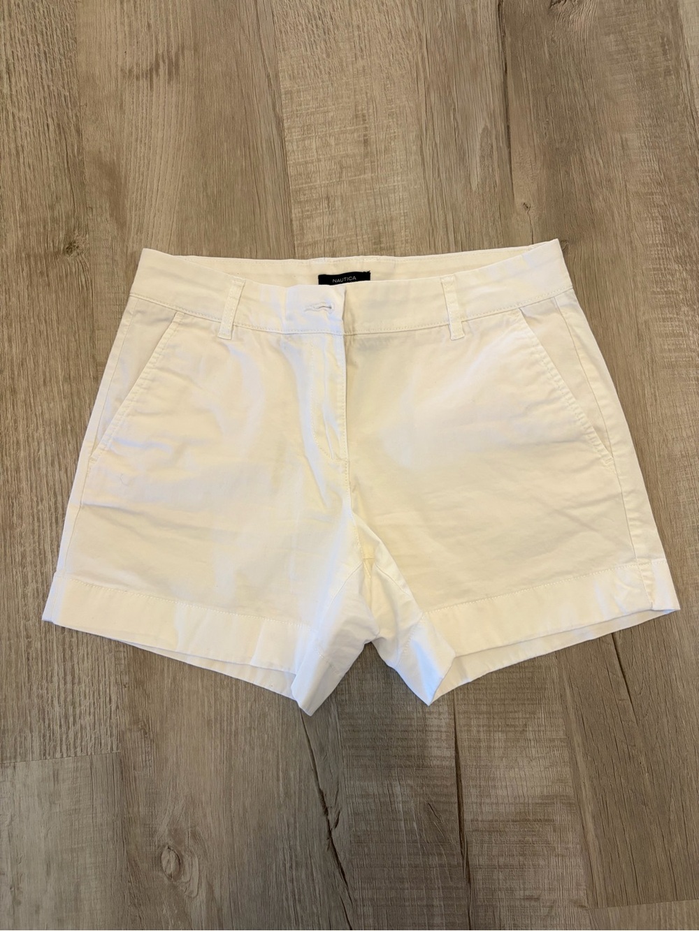 Nautica White Women's Cotton Bermuda Shorts